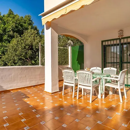 Stunning In Benalamdena With Kitchen Appartement